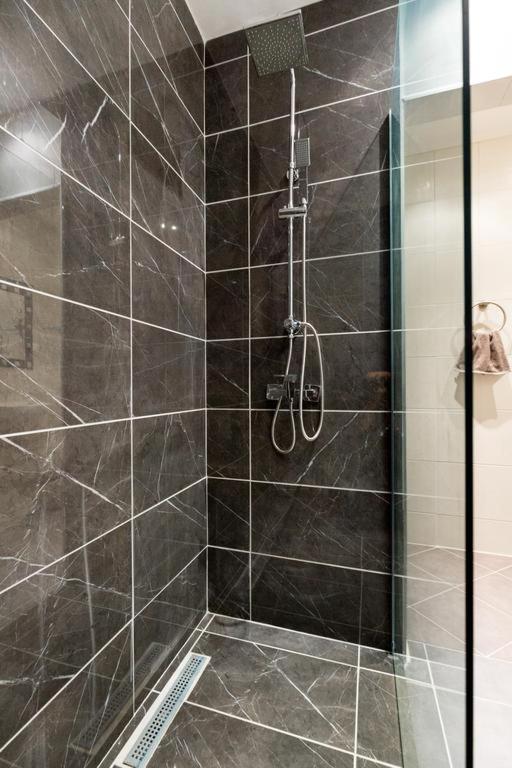 Space In Gozsdu Apartment Будапеща Екстериор снимка
