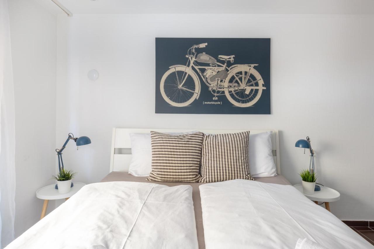 Space In Gozsdu Apartment Будапеща Екстериор снимка