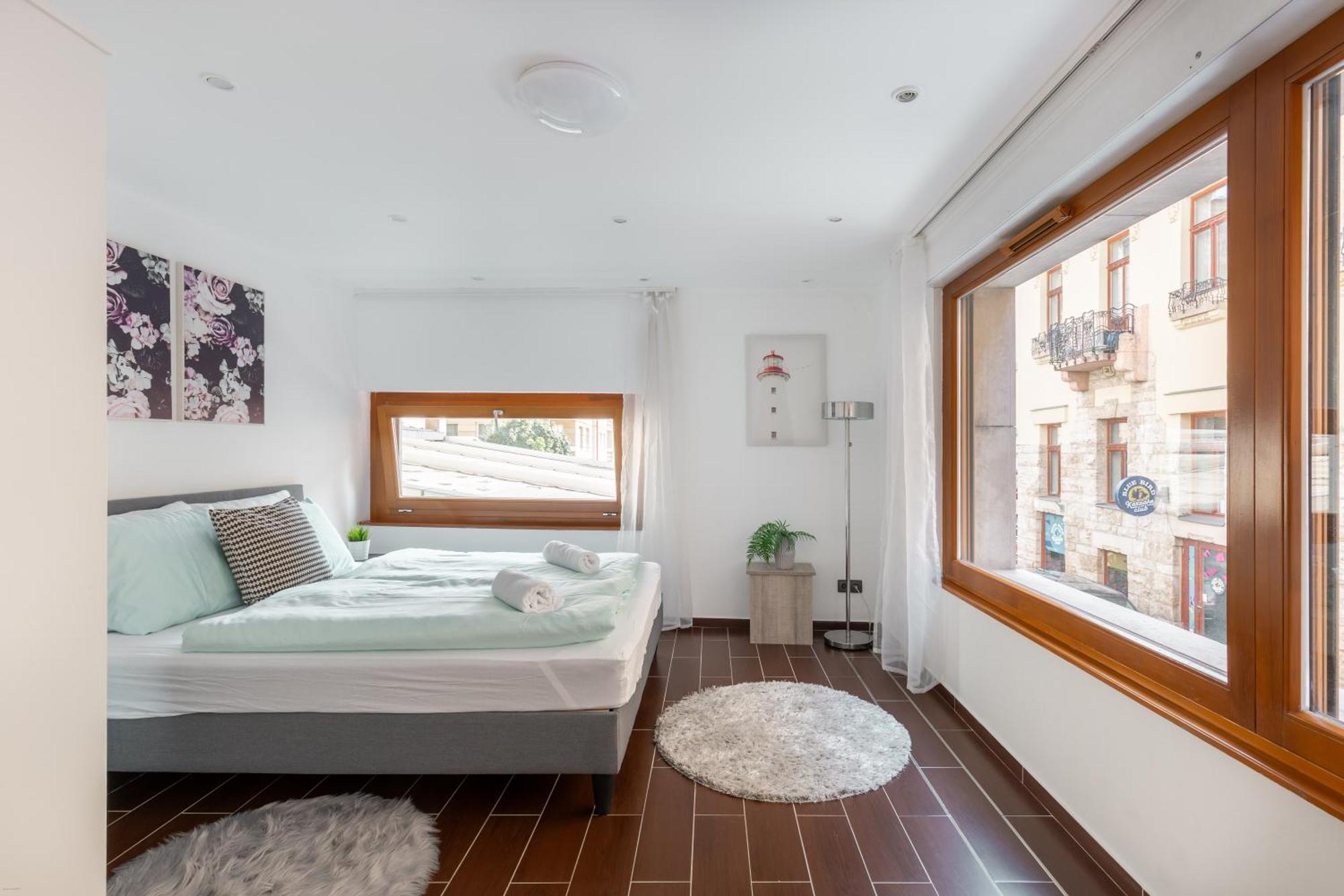Space In Gozsdu Apartment Будапеща Екстериор снимка